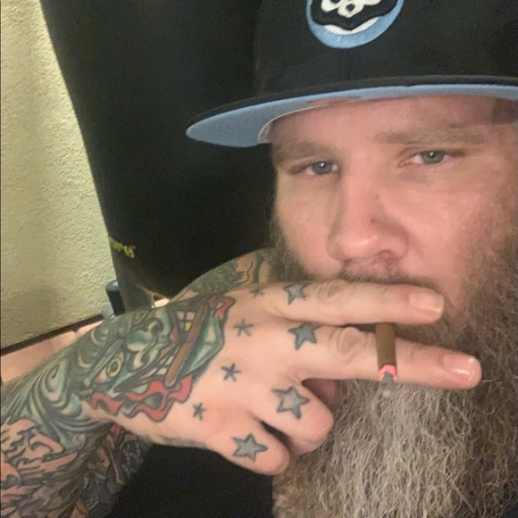 Meet your Posher, Jnasty - Picture 4 of 12